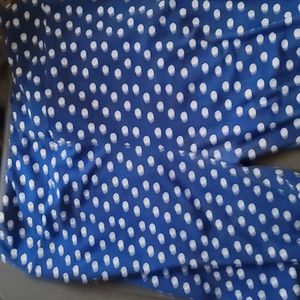 Tall and curvy LuLaRoe leggings blue with white polka dots very nice soft materi